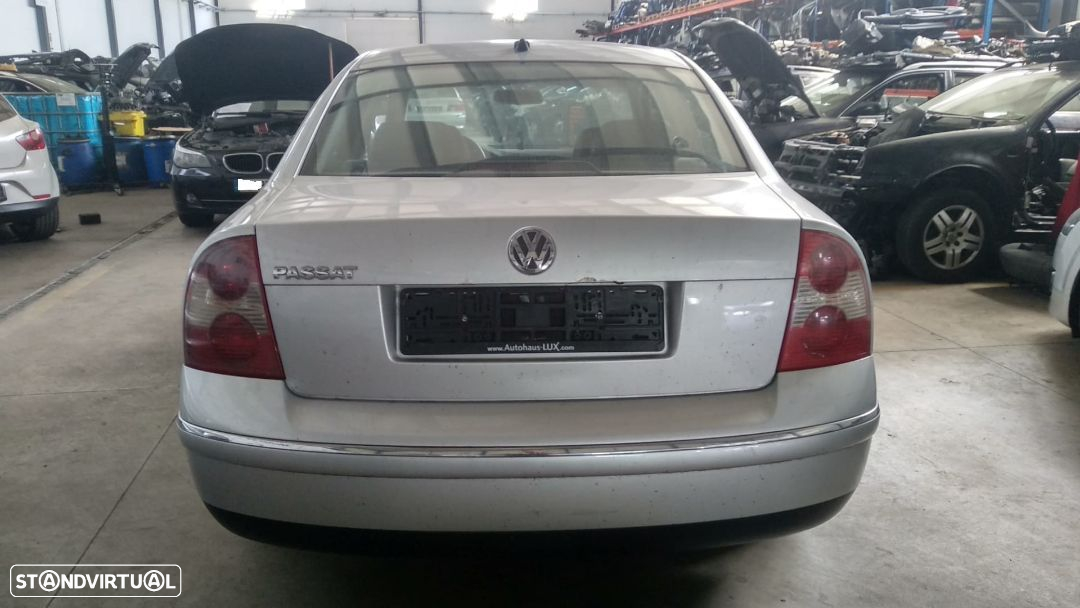 Motor VW Passat 3B B5 xenon 2.8 V6 30V 193cv 4motion de 2001 - 4