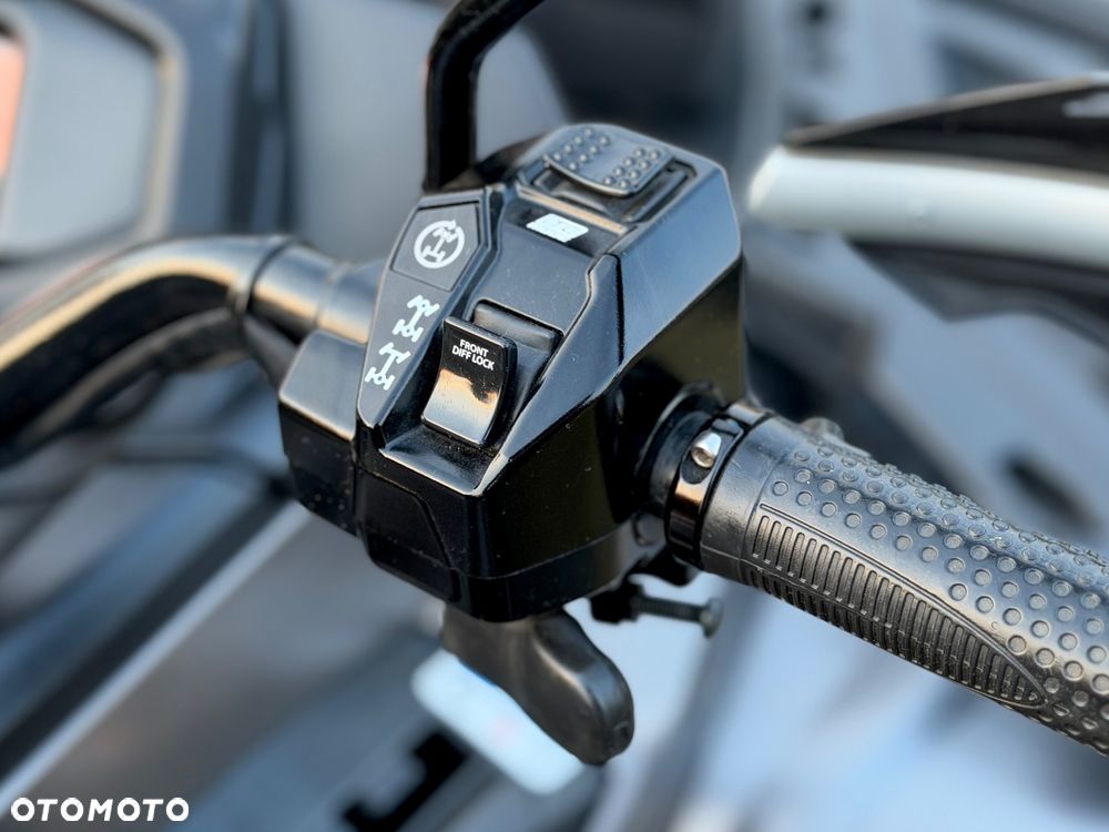 Can-Am Outlander - 16