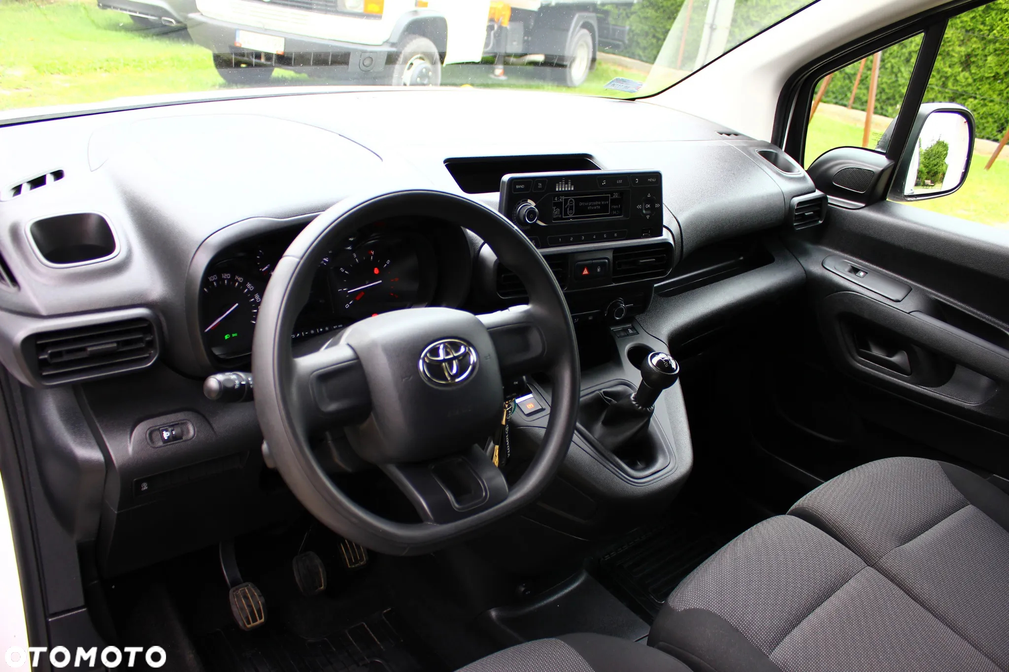 Toyota Proace City 1.5D-4D 102KM LONG L2  3 Osobowy Blaszak - 23