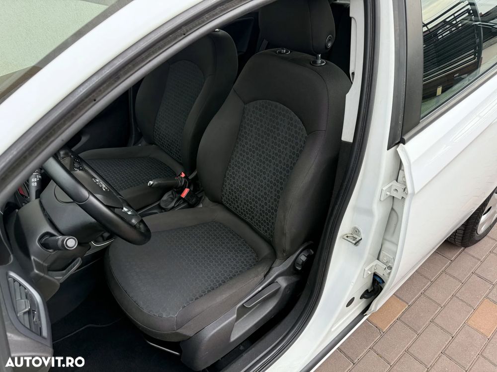 Opel Corsa 1.2 TWINPORT ECOTEC Enjoy - 8