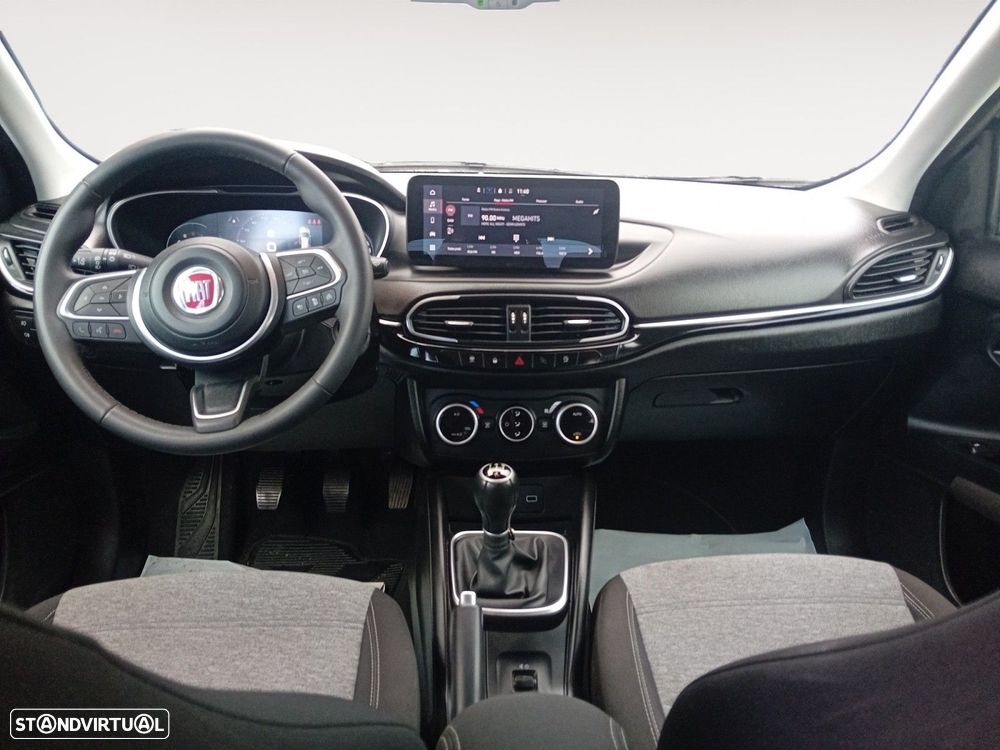 Fiat Tipo Cross 1.0 GSE T3 - 10