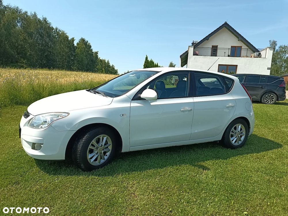 Hyundai i30 2.0 Premium - 28