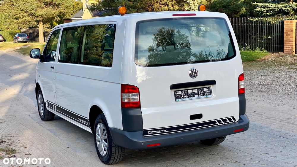 Volkswagen Transporter - 4