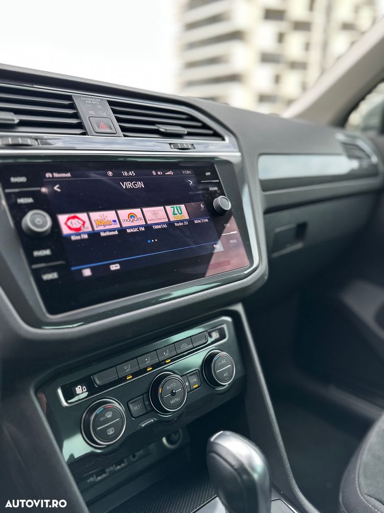 Volkswagen Tiguan - 5
