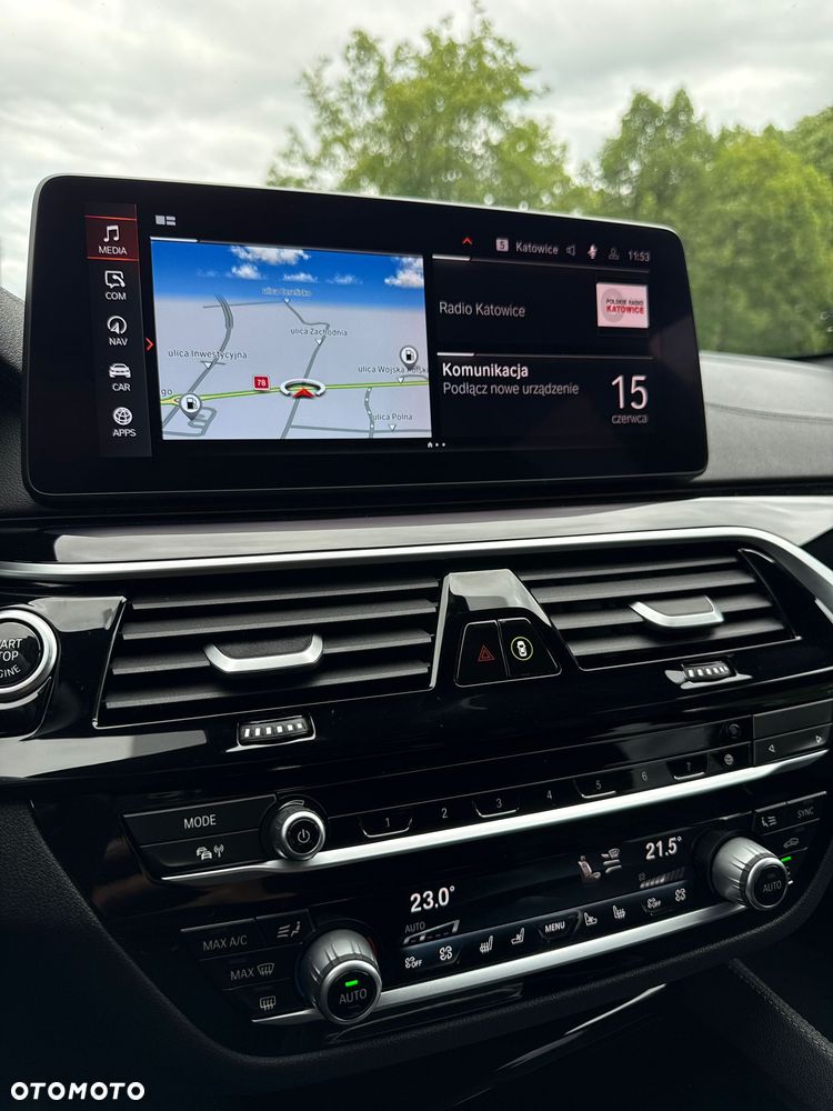 BMW Seria 5 520d Luxury Line sport - 16
