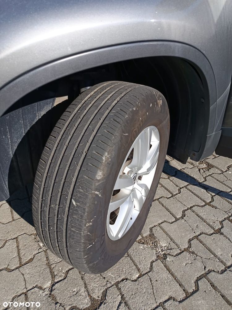 Volkswagen Tiguan - 14