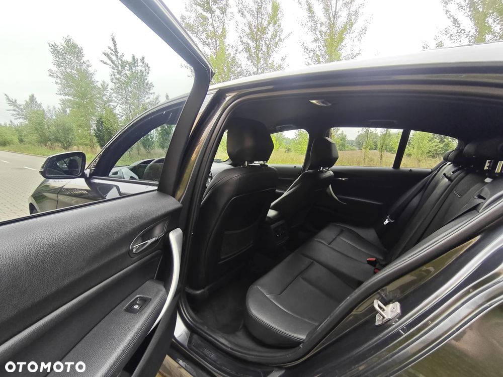 BMW Seria 1 125d Sport Line - 16