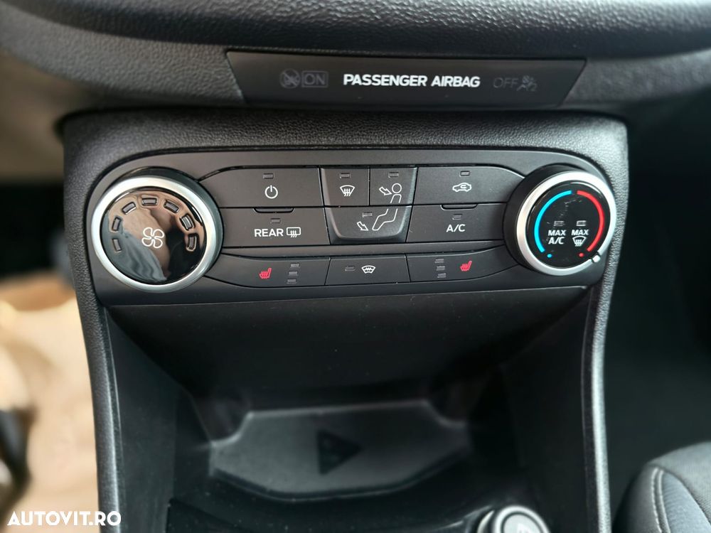Ford Fiesta 1.0 EcoBoost S&S COOL&CONNECT - 8