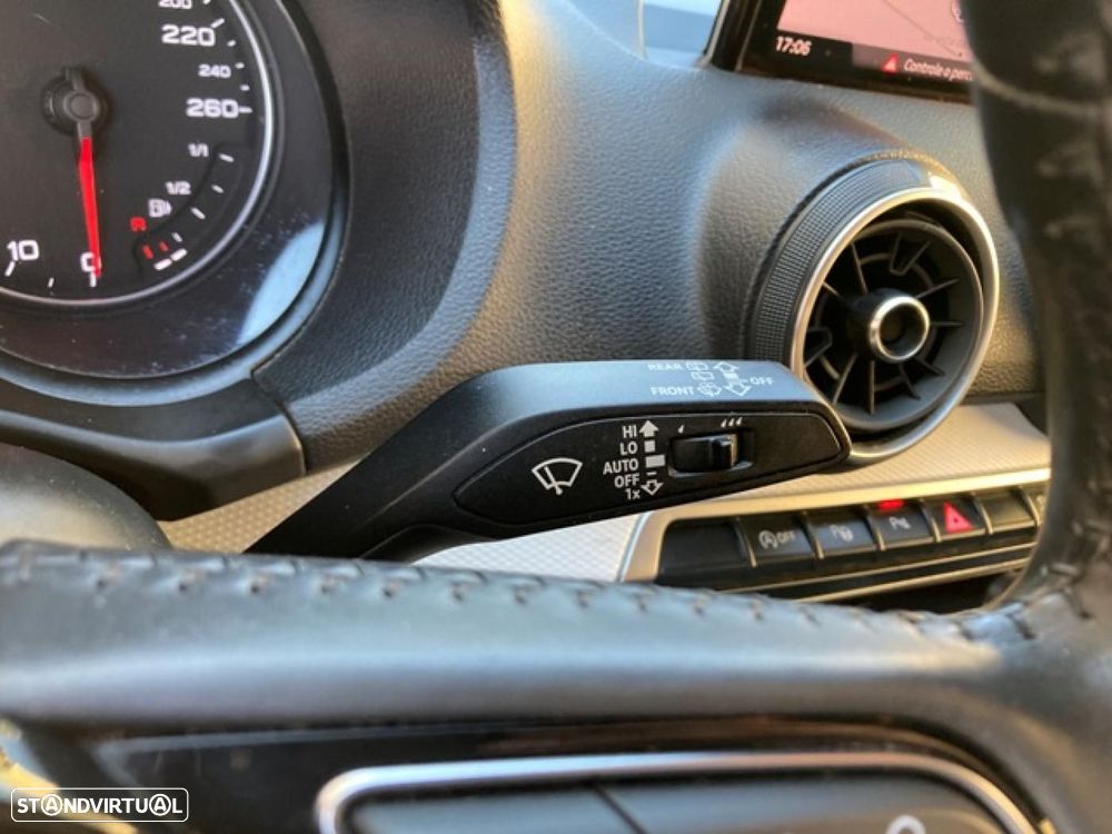 Audi Q2 30 TFSI Design - 19