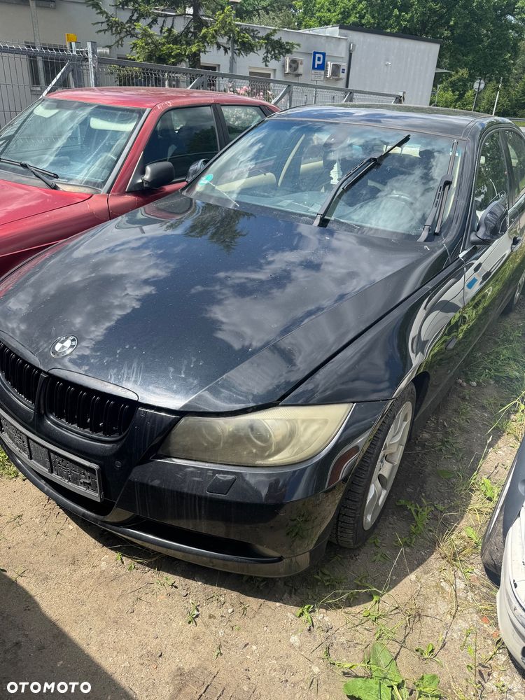 BMW Seria 3 325i - 1