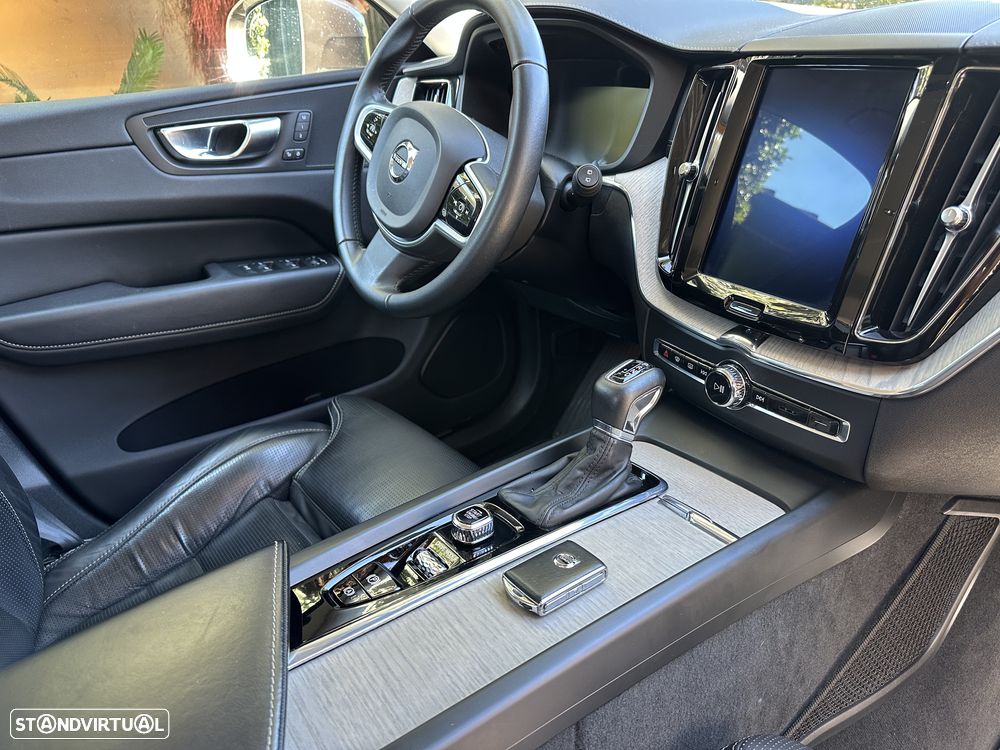 Volvo XC 60 2.0 D4 Inscription Geartronic - 22