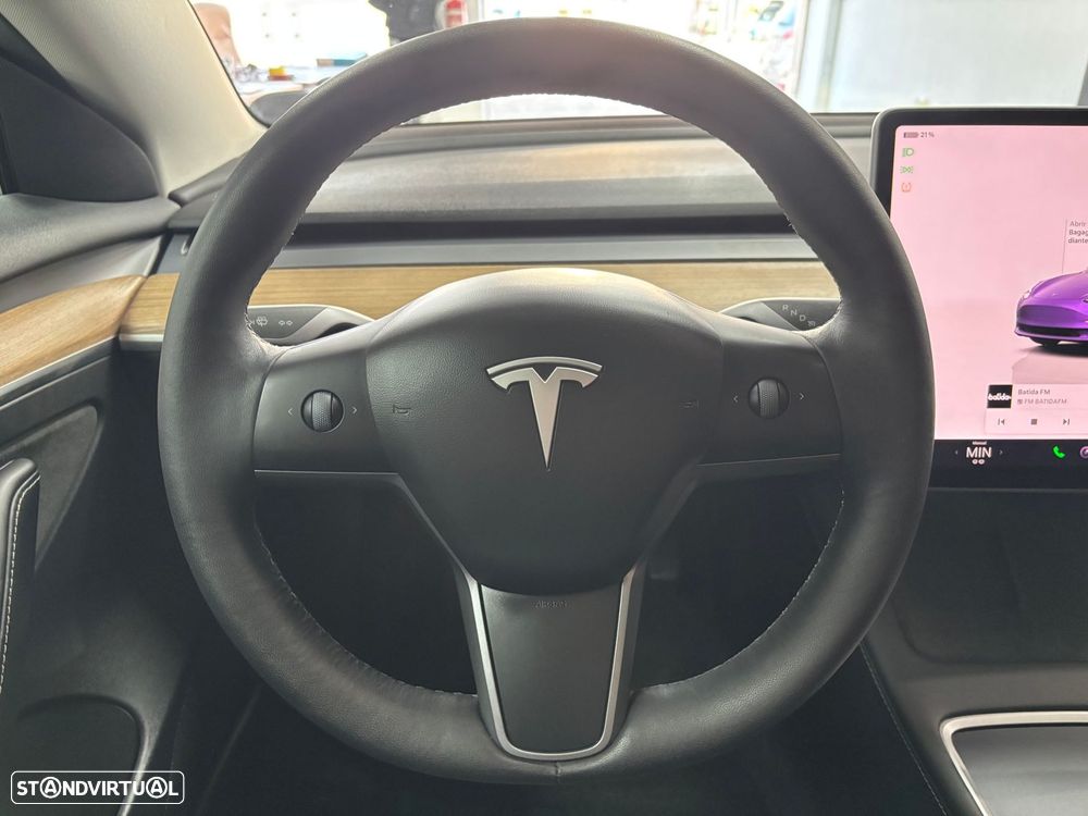 Tesla Model 3 - 12