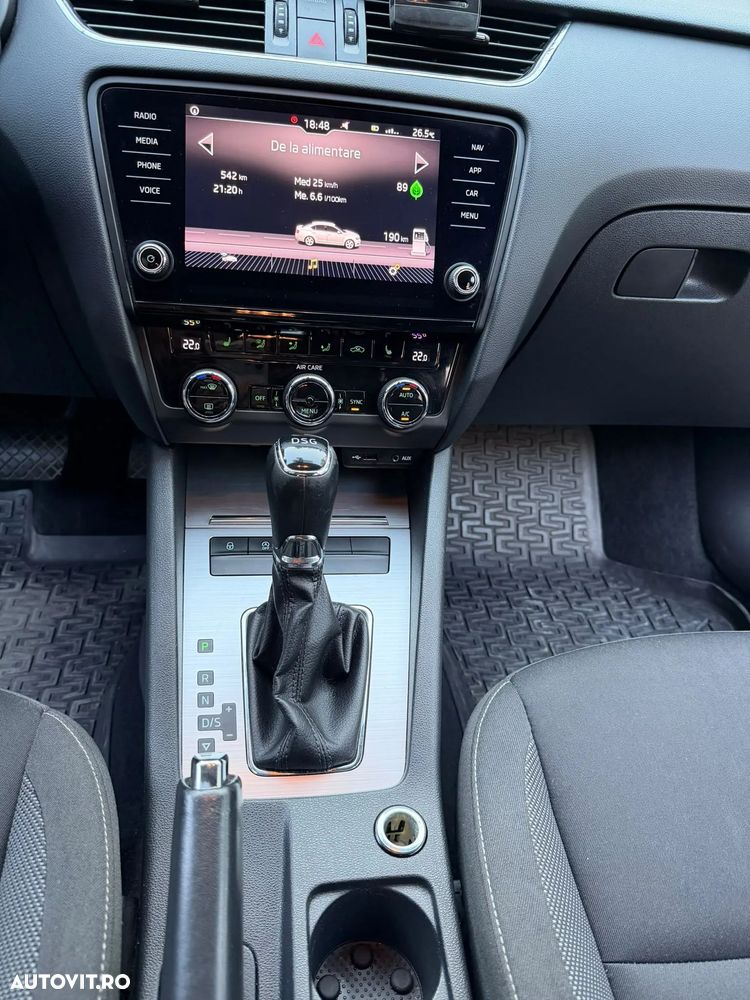 Skoda Octavia 1.6 TDI DSG Style - 12