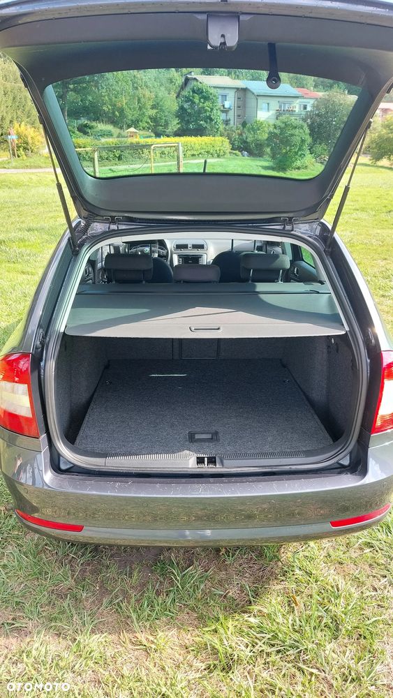 Skoda Octavia 1.6 TDI Family - 8