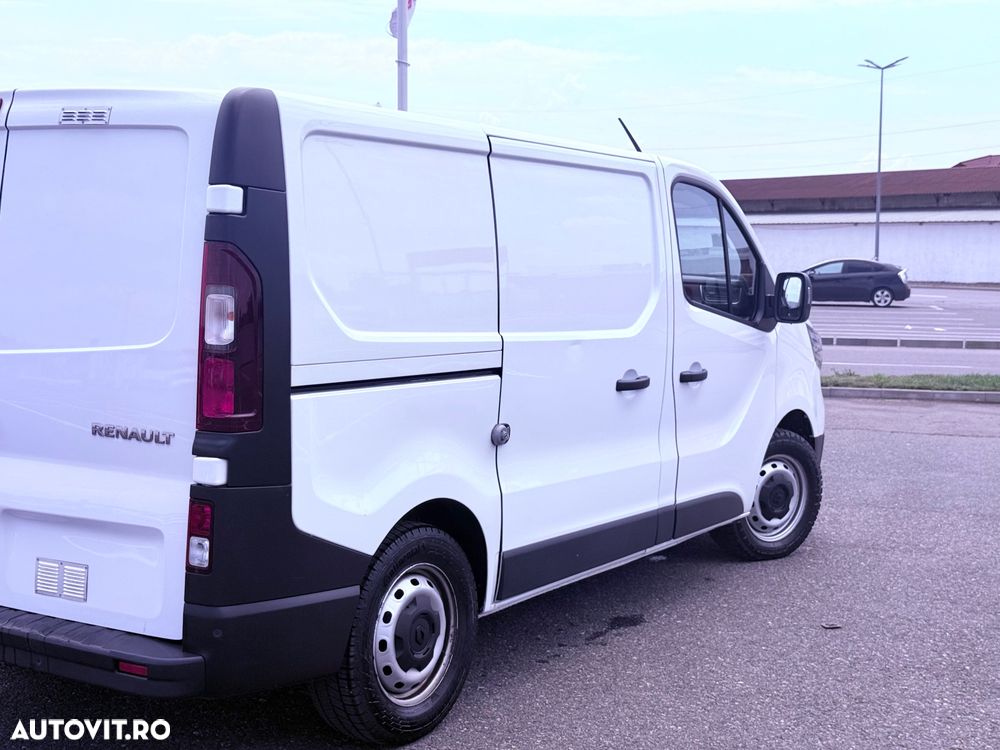 Renault Trafic 2.0 Blue dCi 130 Furgon Cabina Dubla L2H1 - 5