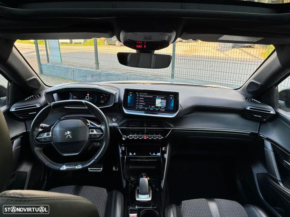 Peugeot e-208 - 29