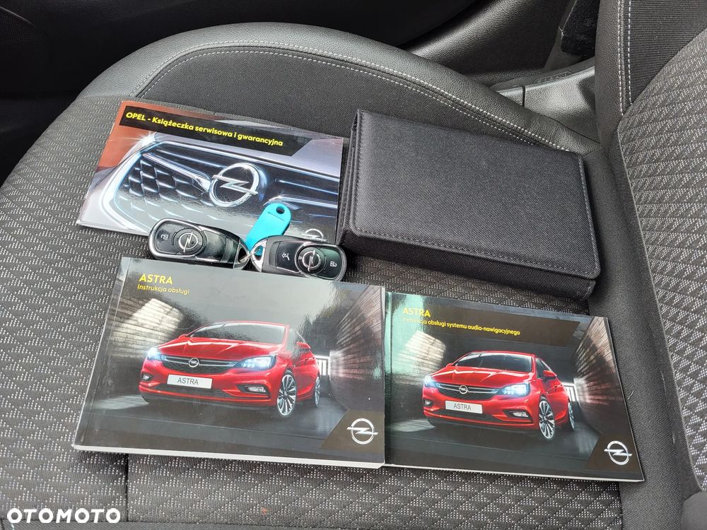 Opel Astra 1.6 CDTI Elite S&S - 24