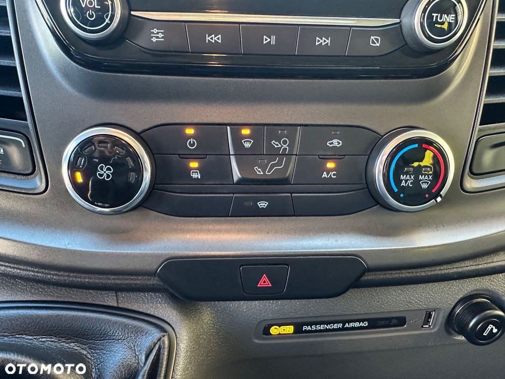 Ford CUSTOM L2H1 # 6 osobowy - 19