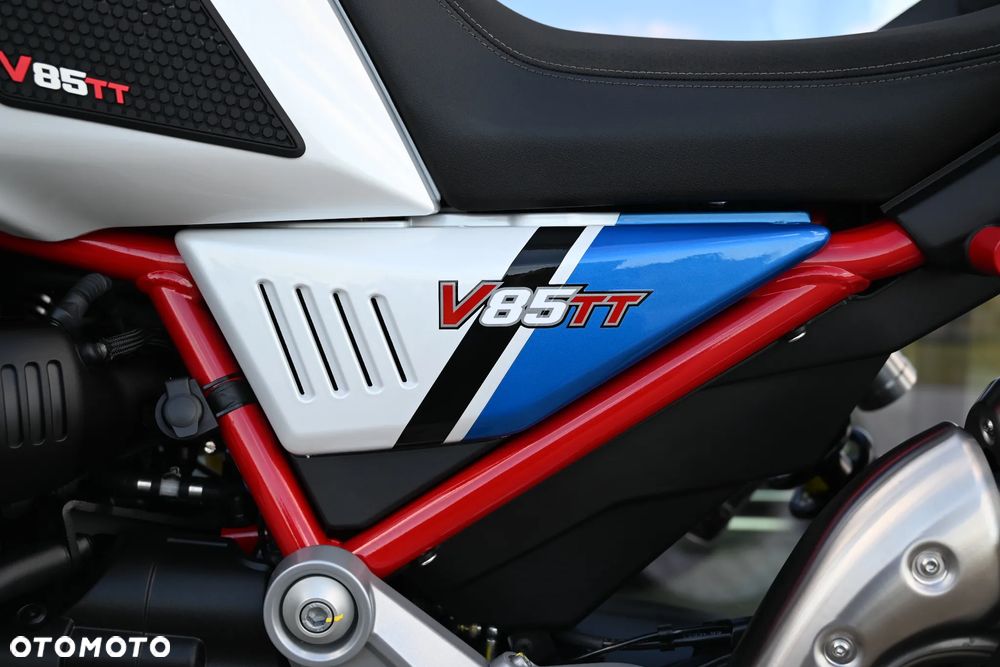 Moto Guzzi V85 - 28