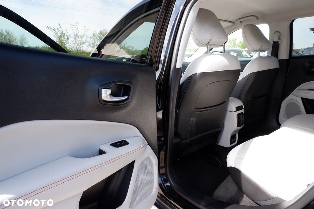 Jeep Compass 2.0 MultiJet Active Drive Automatik Limited - 29