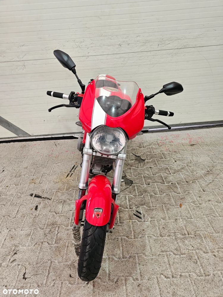 Ducati Monster - 12