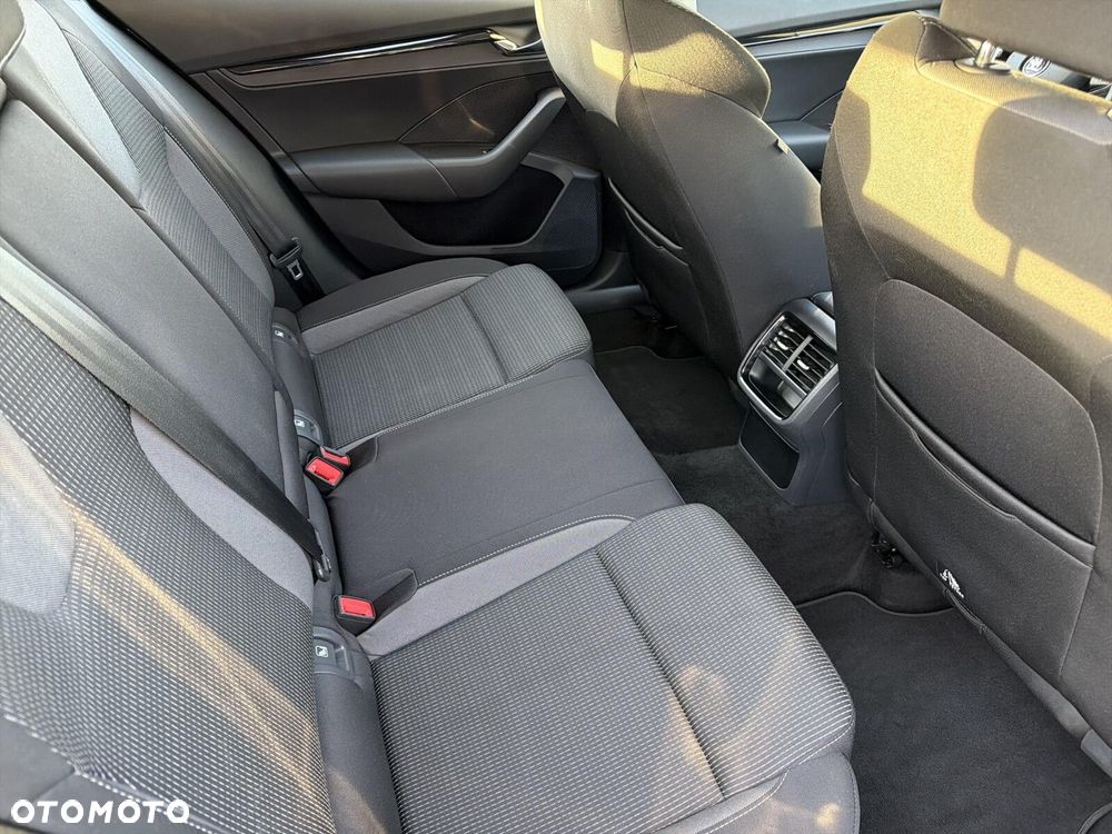 Skoda Octavia 2.0 TDI Ambition - 38