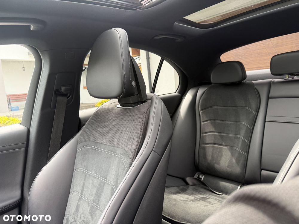 Mercedes-Benz Klasa E 220 d 9G-TRONIC Edition AMG Line - 39