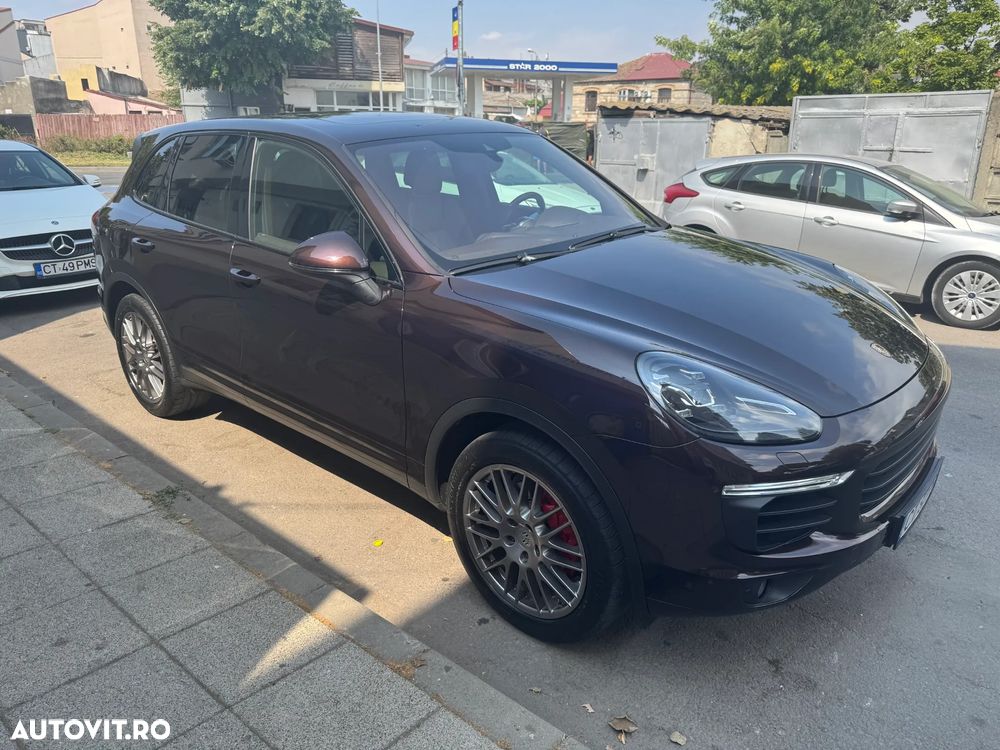 Porsche Cayenne 3.0 L - 3