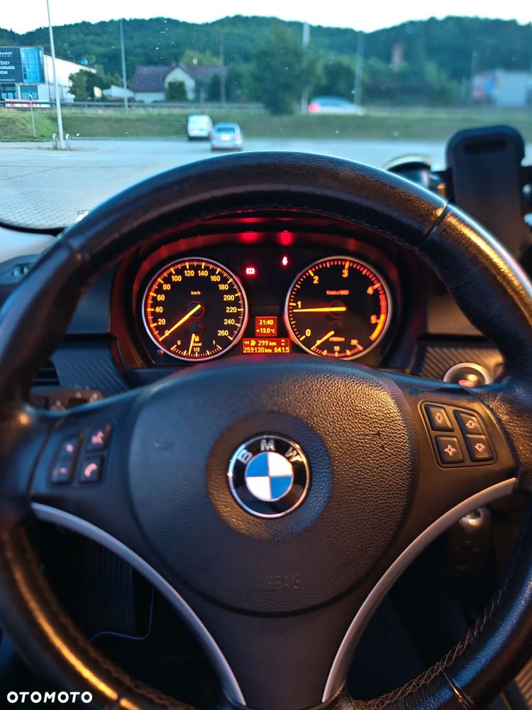 BMW Seria 3 318d - 17