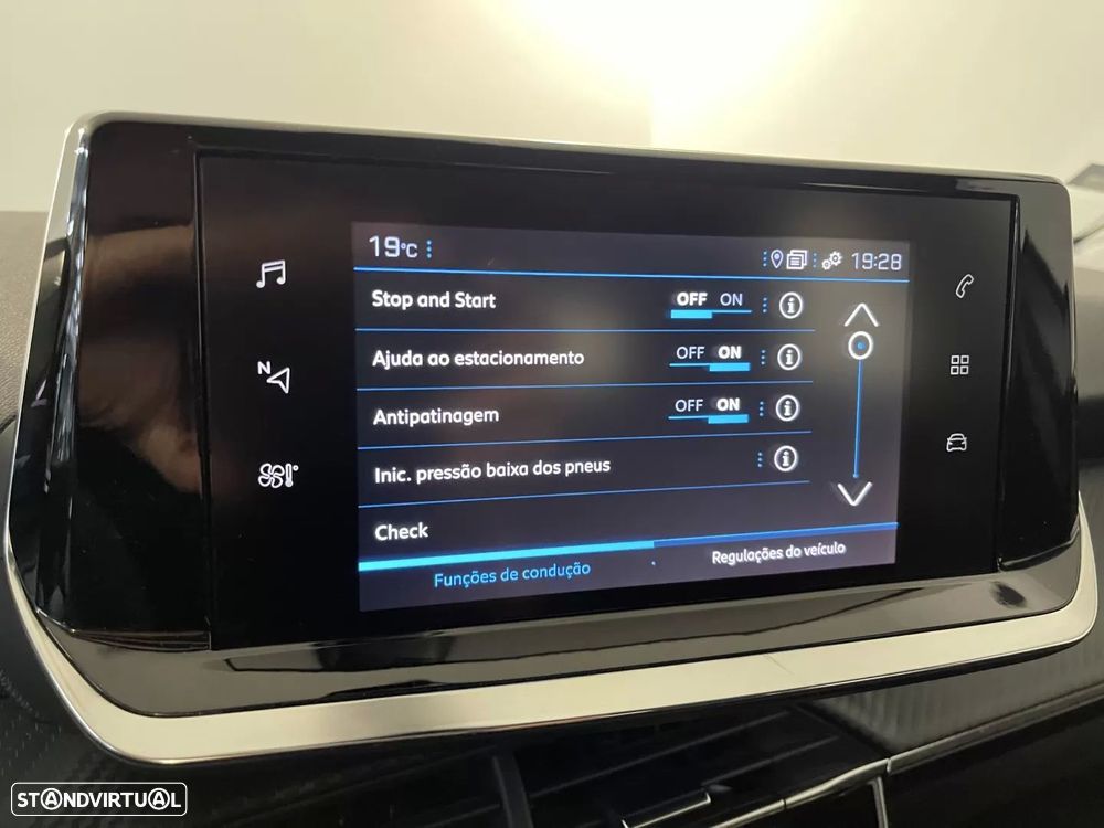 Peugeot 2008 1.2 PureTech Active - 26