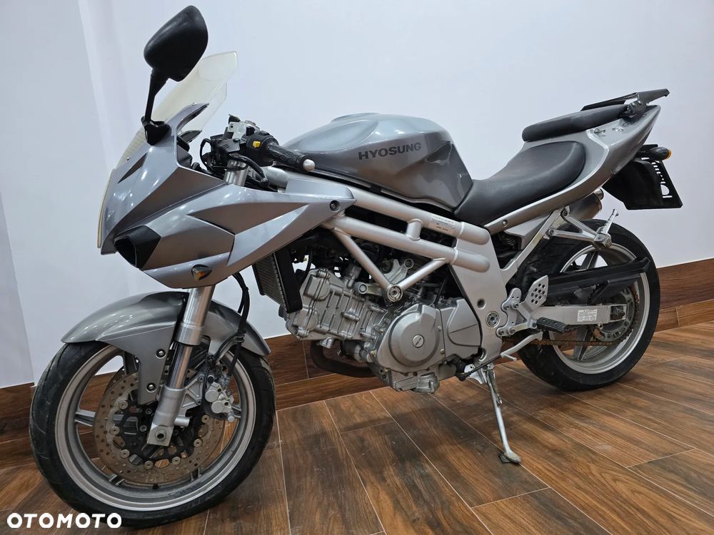 Hyosung GT - 1