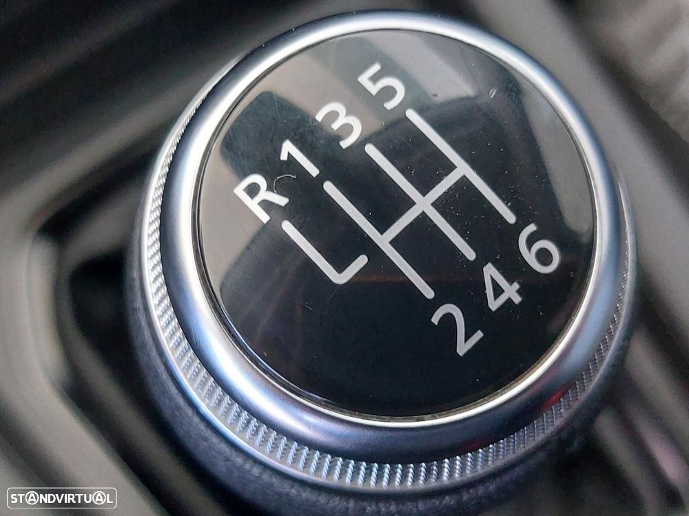 Renault Clio 1.0 TCe Evolution Bi-Fuel - 34