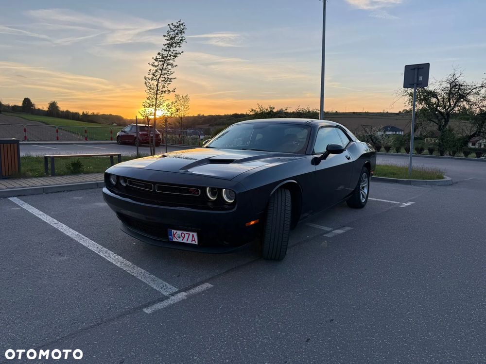 Dodge Challenger Automatik SXT Plus - 2