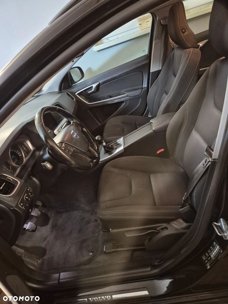 Volvo V60 D3 Edition - 9