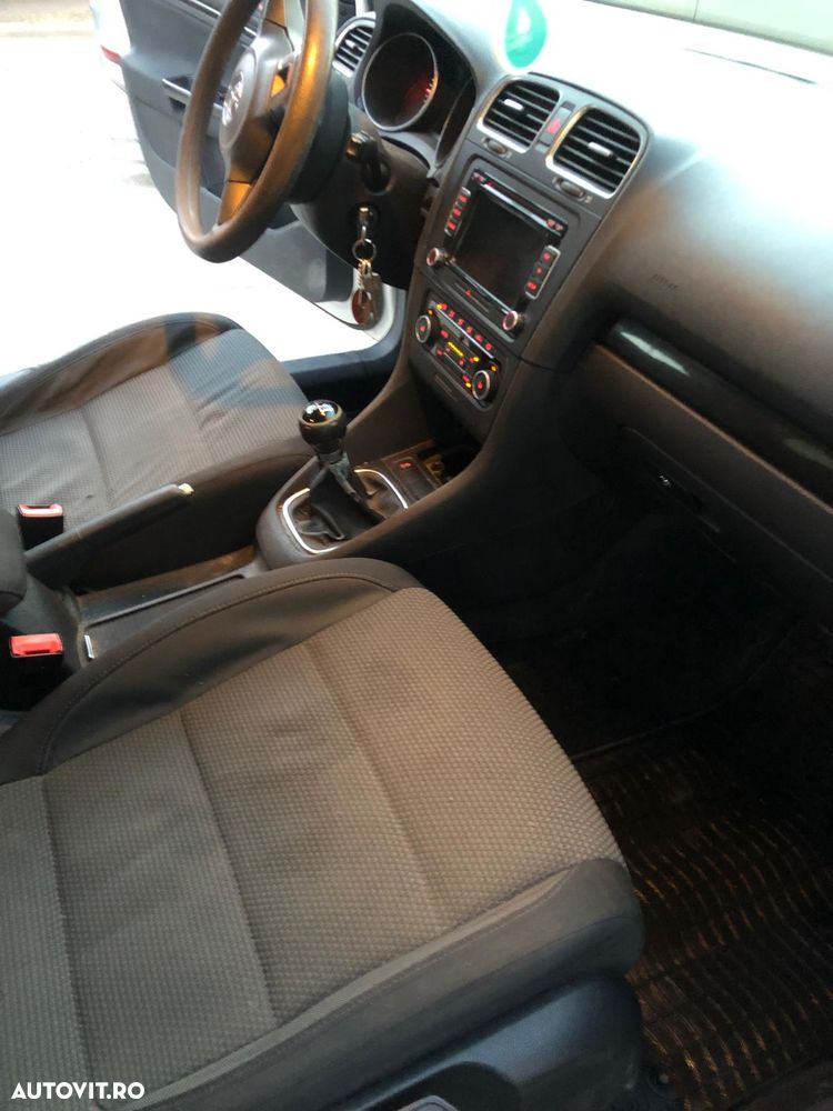 Volkswagen Golf 1.6 TDI DPF BlueMotion Technology MATCH - 6