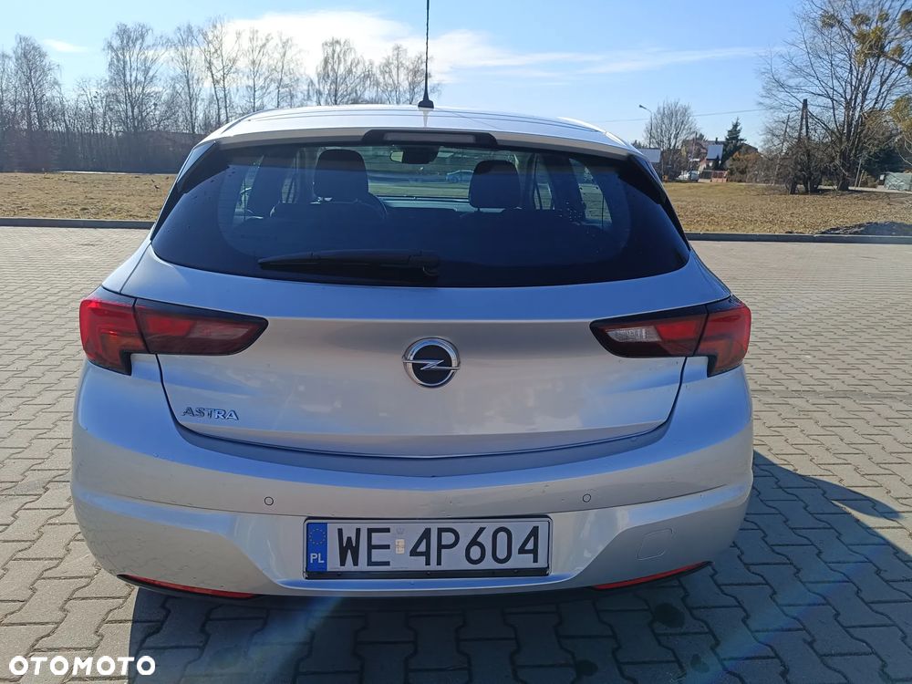 Opel Astra 1.2 T Business Elegance S&S - 40