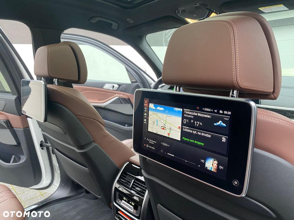 BMW X7 - 26