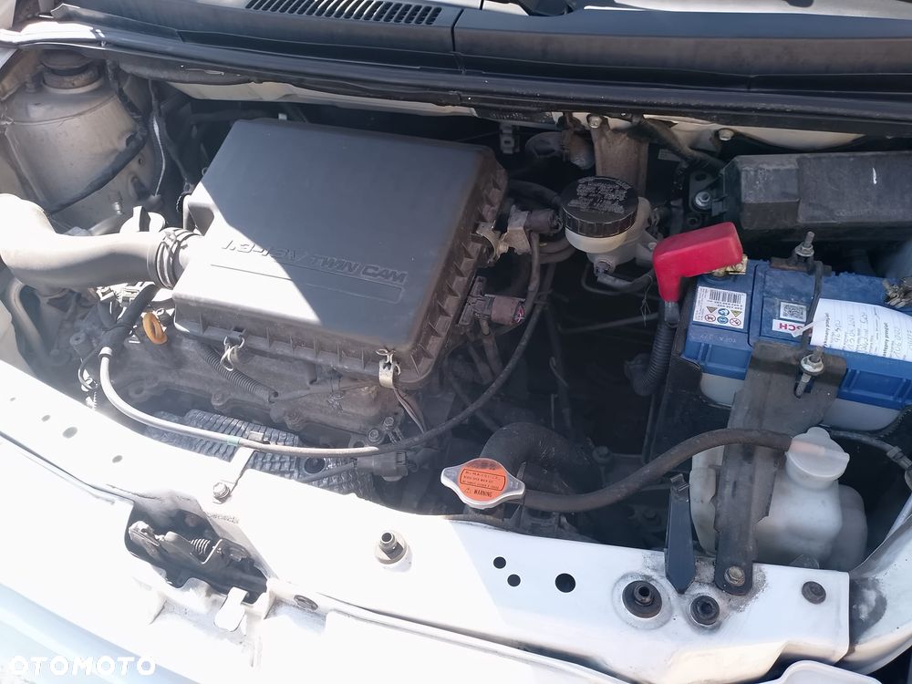 Daihatsu Sirion 1.3 - 5
