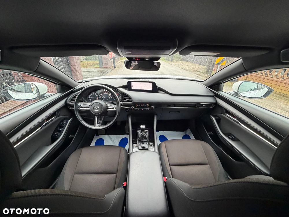 Mazda 3 - 8