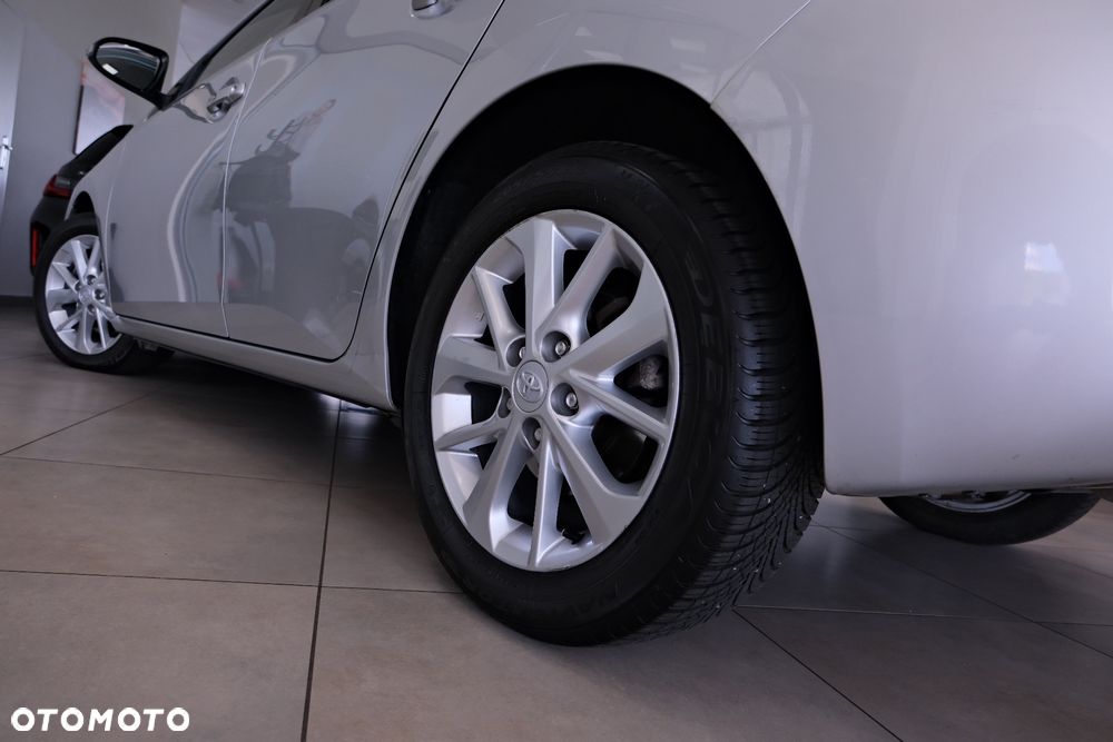 Toyota Auris - 14