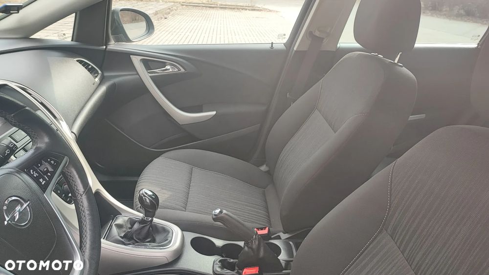 Opel Astra 1.4 Turbo Selection - 29