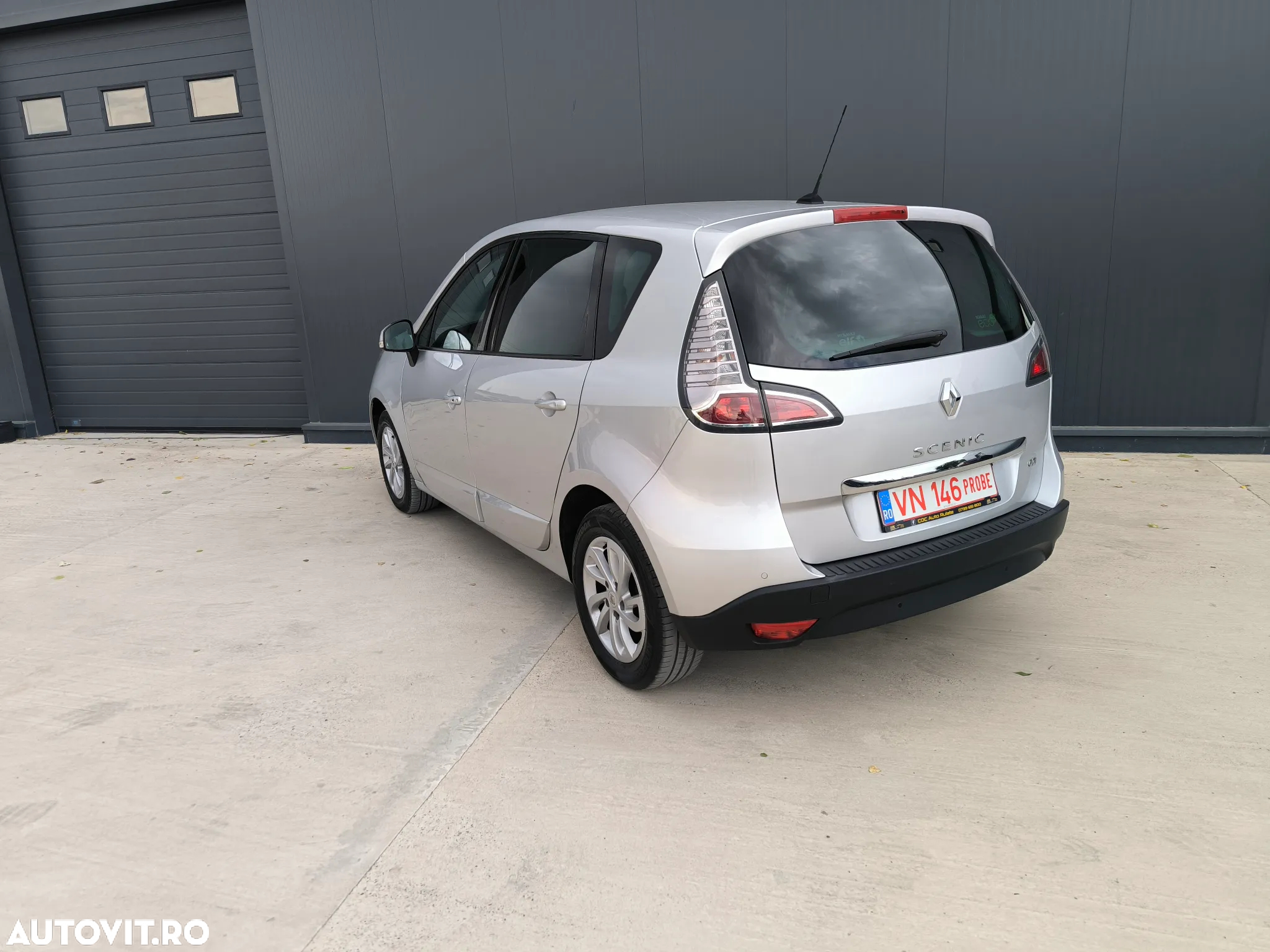 Renault Scenic - 10