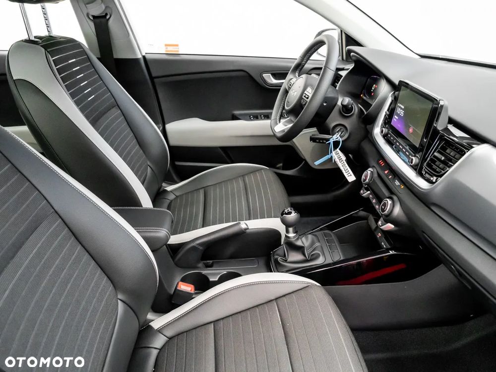 Kia Stonic 1.2 L - 16
