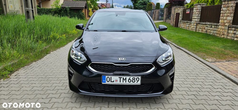 Kia Ceed - 8