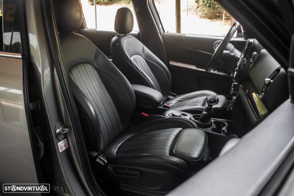 MINI Countryman Cooper SE ALL4 Auto - 27