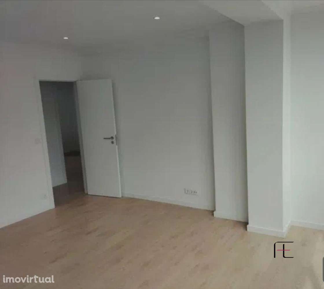 Apartamento T2+1 Venda em Mina de Água,Amadora - Grande imagem: 5/7