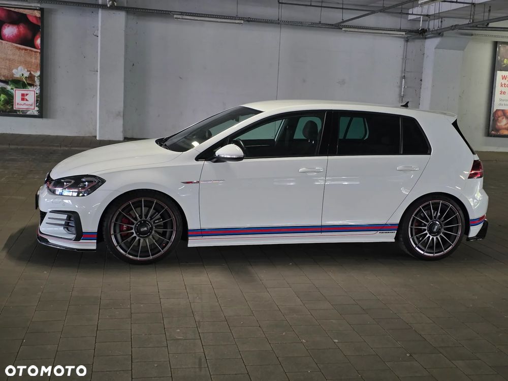 Volkswagen Golf - 8