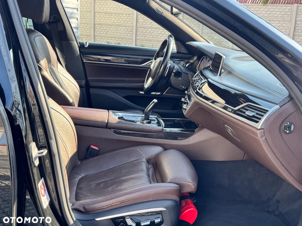 BMW Seria 7 730d - 25