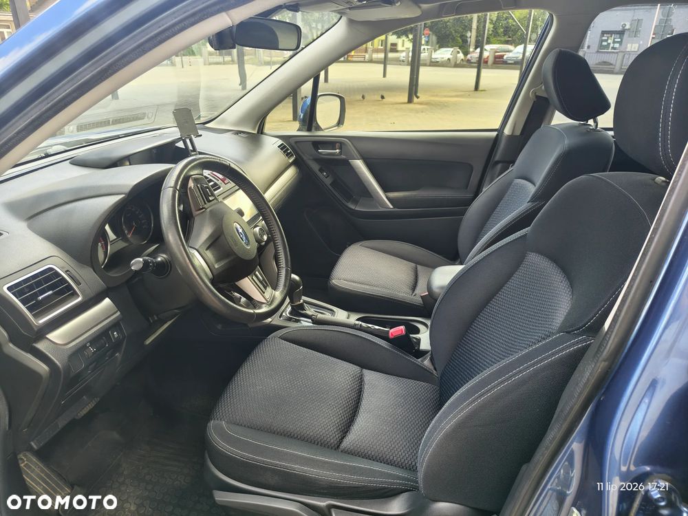 Subaru Forester 2.0 D Active Lineartronic - 5