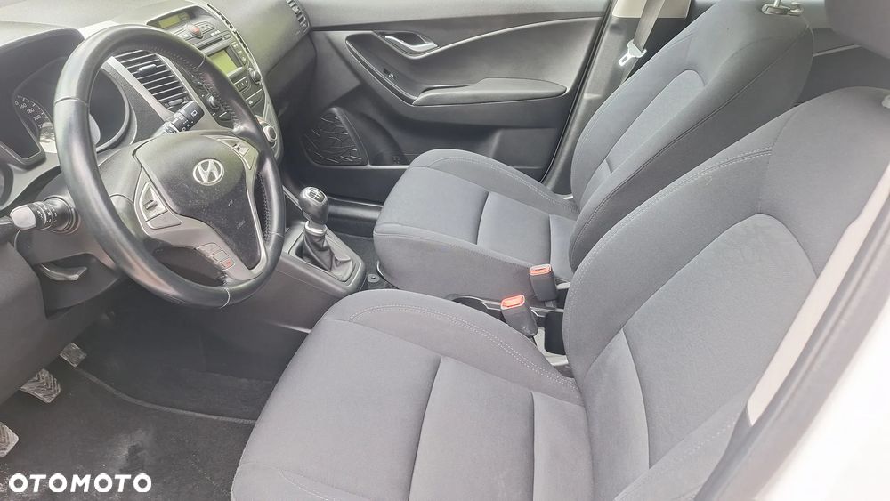 Hyundai ix20 1.4 blue Style - 11